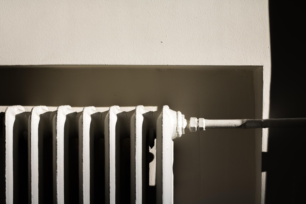 Ce qui distingue une peinture pour radiateur en fonte d'une peinture murale